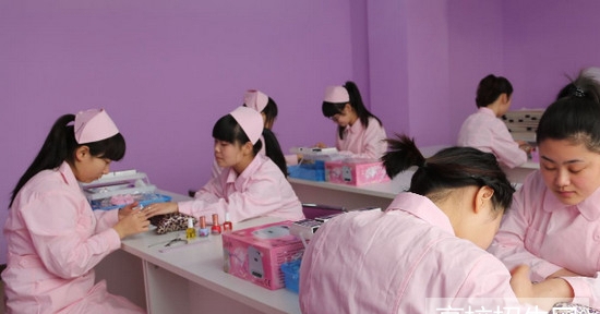  四川省女生讀醫(yī)學(xué)美容專業(yè)好嗎？好就業(yè)嗎