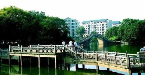成都市育華職業(yè)學(xué)校的就業(yè)率高不高？醫(yī)學(xué)類招生專業(yè)有哪些？