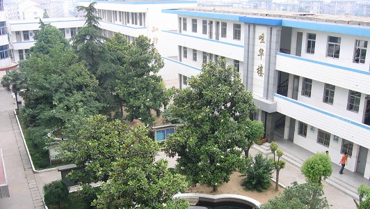  重慶微電子工業(yè)學校怎么樣