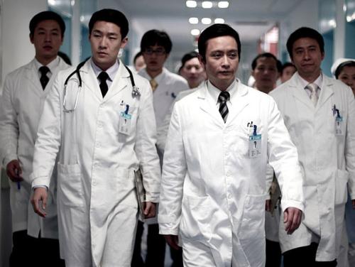 成都初中畢業(yè)的男生可以讀中西醫(yī)臨床醫(yī)學(xué)專(zhuān)業(yè)嗎？