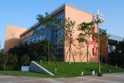  四川大學附設(shè)華西衛(wèi)生學校中專及五年制大專錄取分數(shù)線是多少