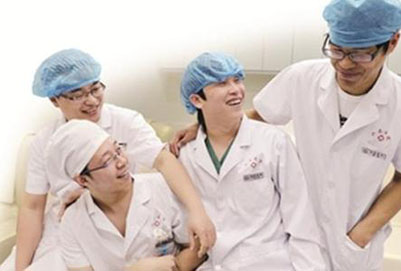 重慶衛(wèi)生學(xué)校分析：男護(hù)士為何如此吃香？