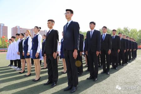 貴州高鐵上救助病人獲乘客點(diǎn)贊,貴陽鐵路技術(shù)學(xué)校