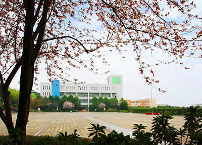 教學(xué)廣場