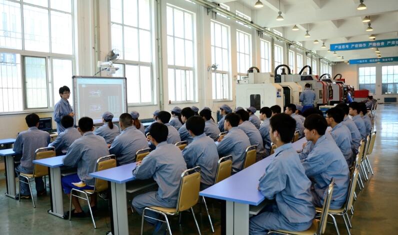 濟(jì)南電子機(jī)械工程學(xué)校怎么樣？學(xué)校都有什么專業(yè)？