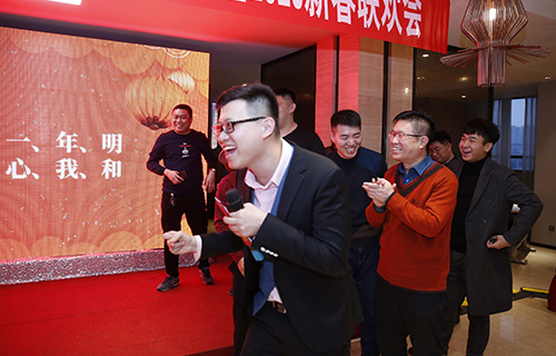 只爭朝夕，不負韶華——創(chuàng)元教育集團2020年年會回顧