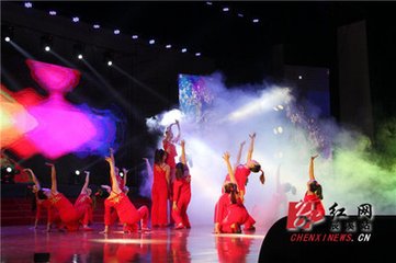 5.12文藝晚會現(xiàn)場