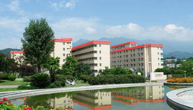 2020年重慶理工大學(xué)學(xué)校地址位于哪里呢？