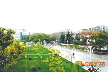  重慶三峽職業(yè)學院學費是多少