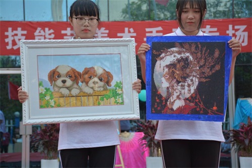 州智科技工學(xué)校第十四屆“人人登臺參與、秀展技能特長、弘揚(yáng)自強(qiáng)信心”技能節(jié)  