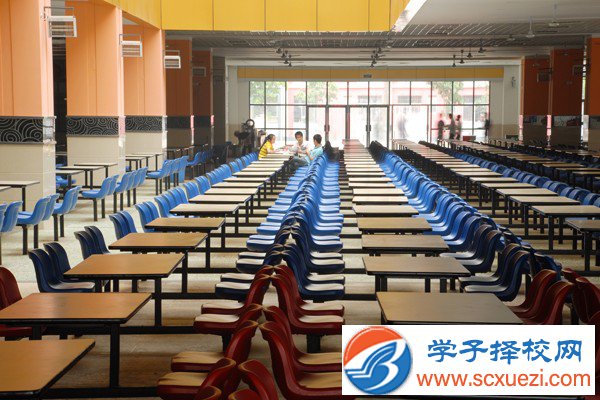 成都中醫(yī)藥大學(xué)峨眉學(xué)院宿舍條件、住宿好嗎、寢室情況