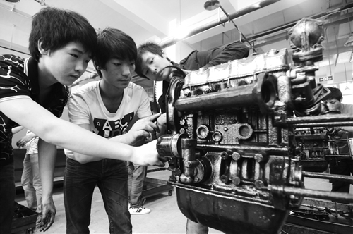  2020年重慶能源技師學(xué)院汽車(chē)維修(大專(zhuān)+高級(jí)技工)專(zhuān)業(yè)招生