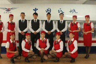 成都市翔飛航空職業(yè)學(xué)校航空服務(wù)與管理專業(yè)報名條件