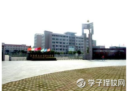 四川鐵路學(xué)校招收新生有什么要求？