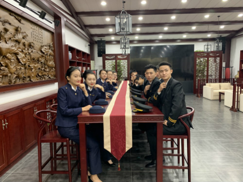 中國(guó)石油大學(xué)有繼續(xù)教育學(xué)院?jiǎn)幔慷加惺裁磳?zhuān)業(yè)？