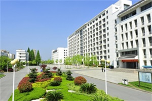 山東哪所學(xué)校開設(shè)了航空專業(yè)？