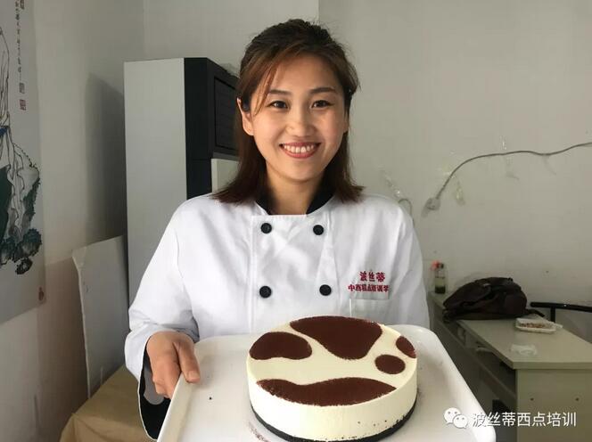 不上高中也擁有好前途？來煙臺波絲蒂中西糕點培訓(xùn)學(xué)校學(xué)西點就能實現(xiàn)！