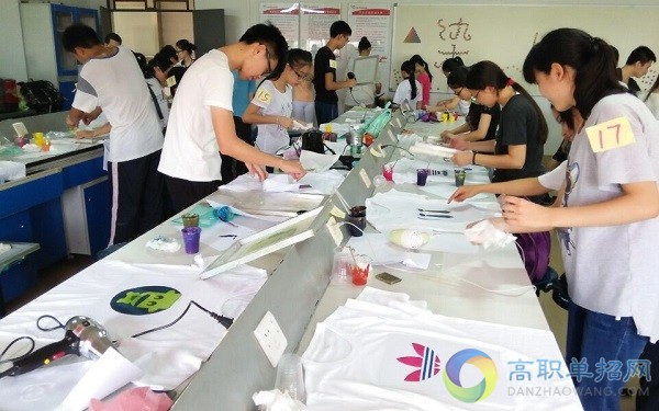  2018成都紡織高等?？茖W(xué)校有哪些專業(yè) 什么專業(yè)好