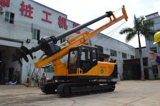 山東港口工程高級(jí)技工學(xué)校有工程機(jī)械運(yùn)用與維修專業(yè)嗎？