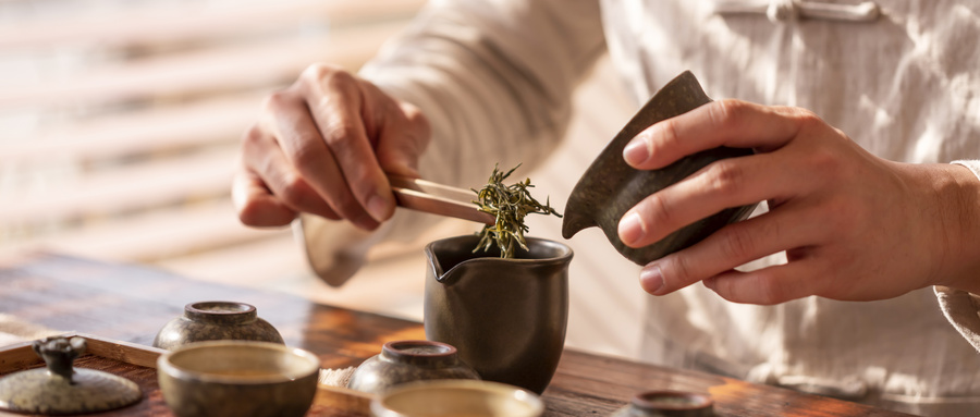 茶藝師的前景和收入怎么樣？茶藝師培訓(xùn)_茶藝師證書國家補貼申請