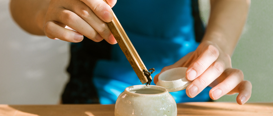 茶藝師的前景和收入怎么樣？茶藝師培訓(xùn)_茶藝師證書國家補貼申請