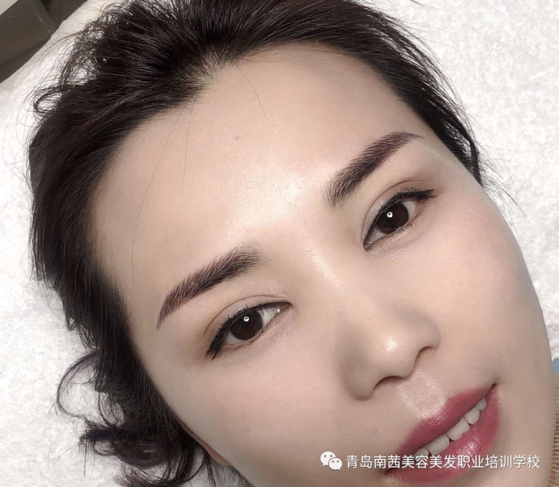 不同膚色的皮膚該如何調(diào)配色料？青島南茜來(lái)教教你！