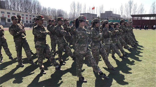 世界上沒有好的教育，只有適合的教育-------軍校職教中心（學(xué)院）