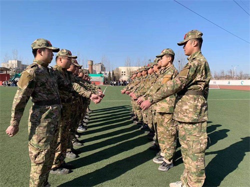 世界上沒有好的教育，只有適合的教育-------軍校職教中心（學(xué)院）
