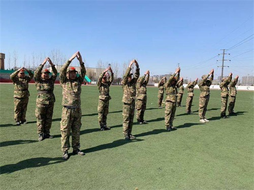 世界上沒有好的教育，只有適合的教育-------軍校職教中心（學(xué)院）
