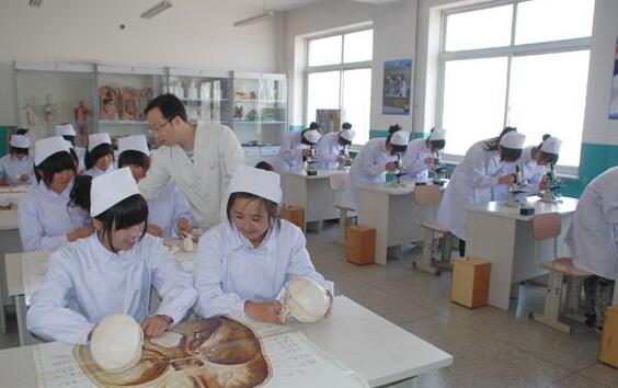 南充讀衛(wèi)生學校選什么專業(yè)比較好